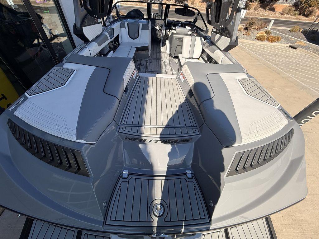 2019 Nautique G23