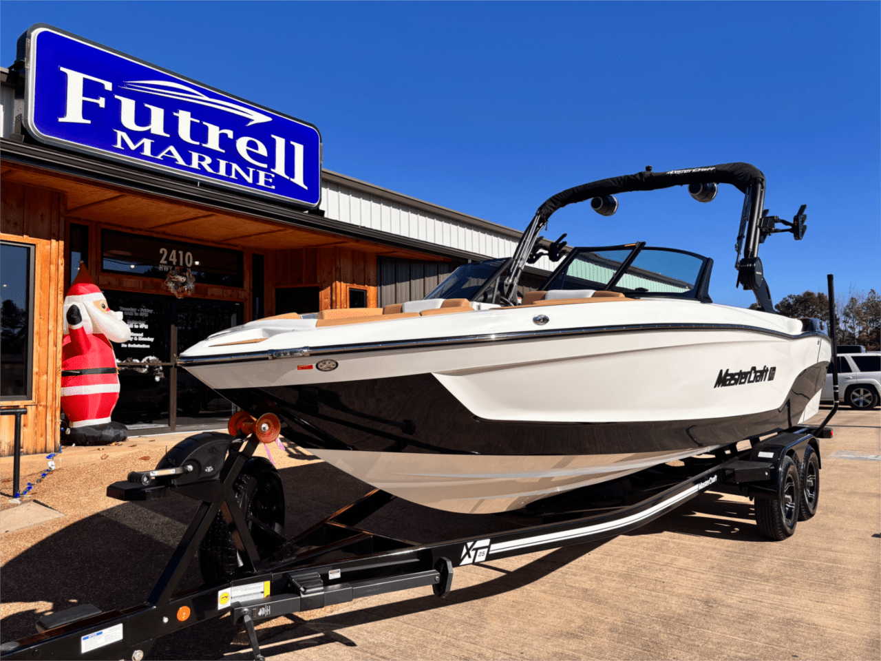 New 2024 MasterCraft XT25