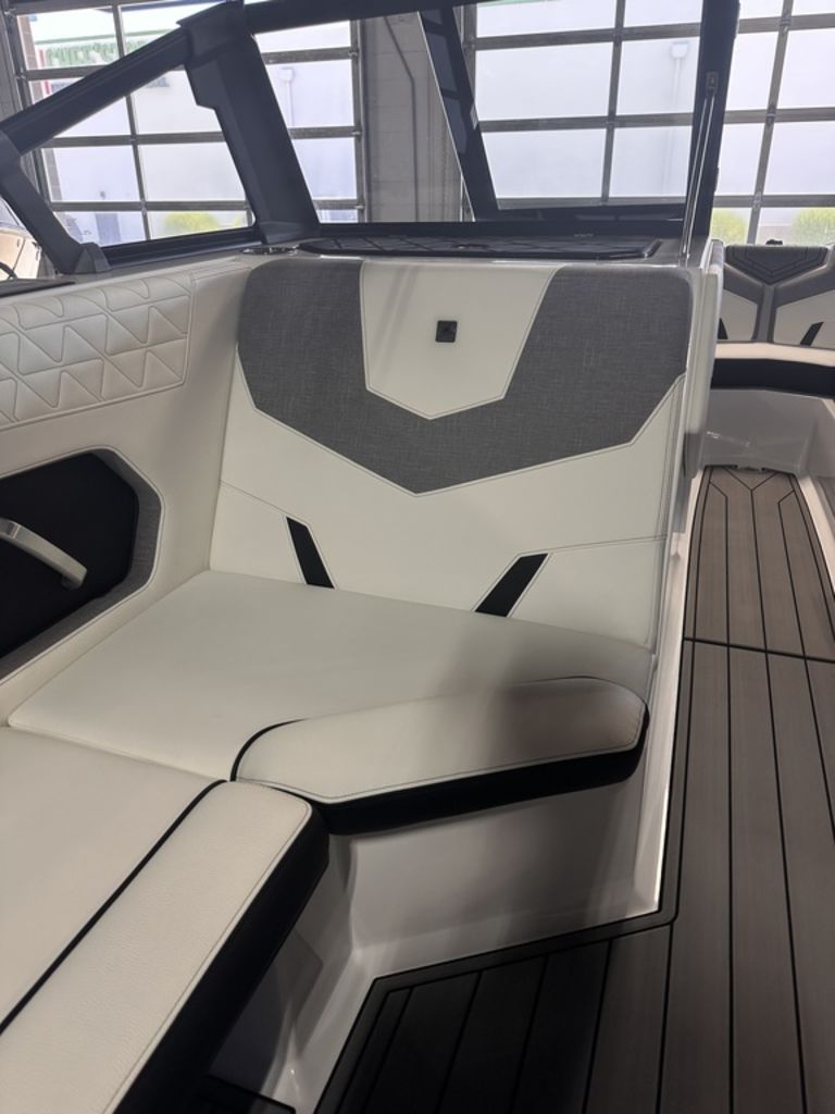 2024 Nautique GS24