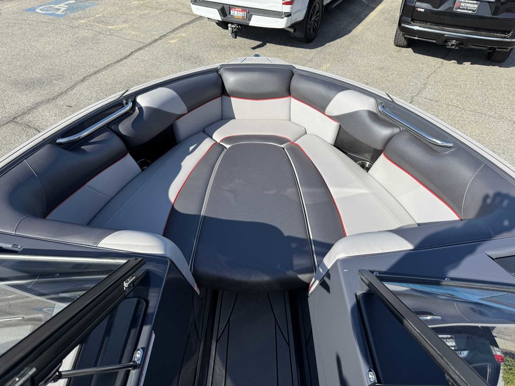 2021 MOOMBA Craz