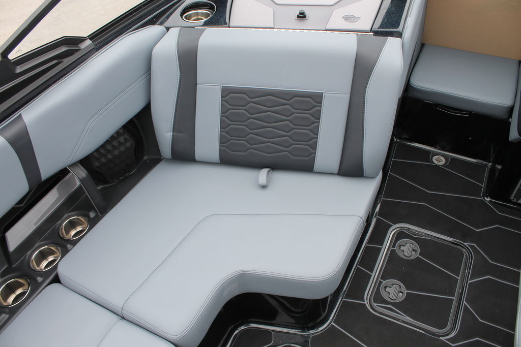 2025 Malibu Boats 23 MXZ