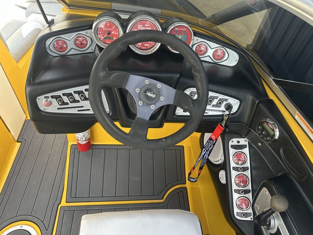 2006 MasterCraft X2