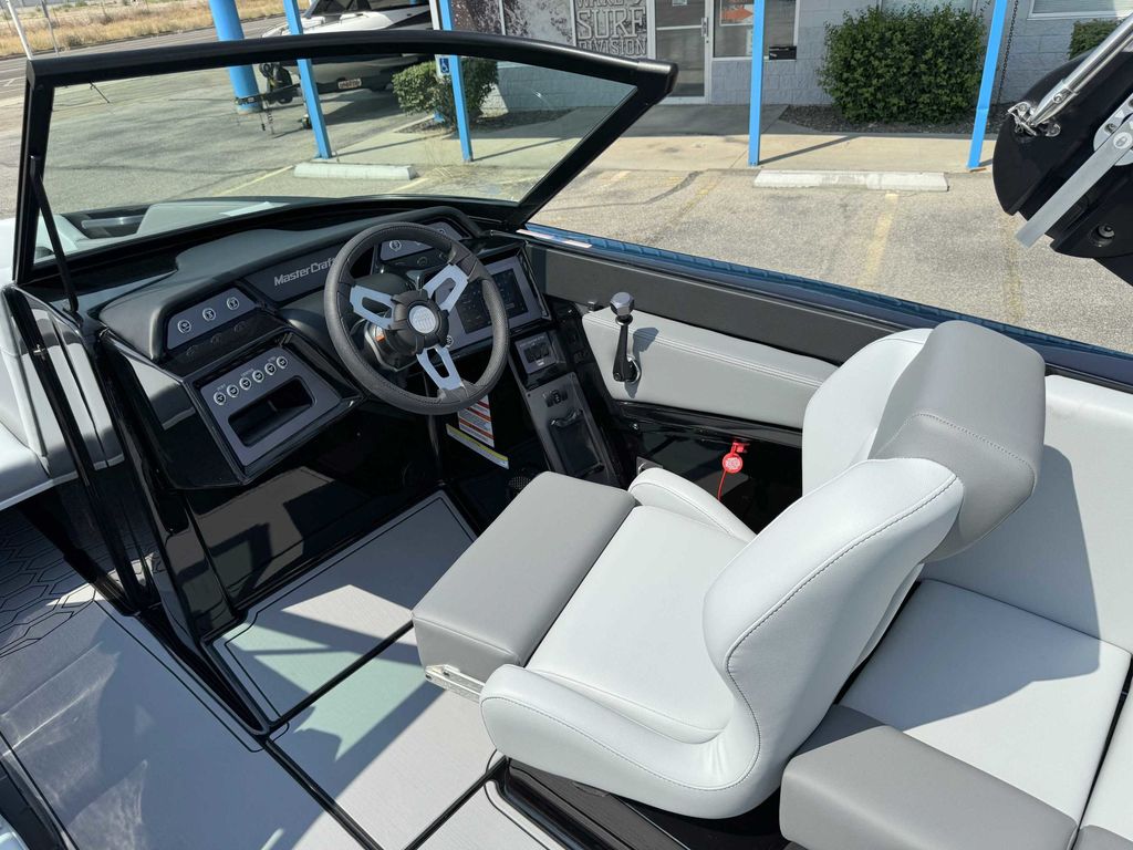 2025 MasterCraft NXT22
