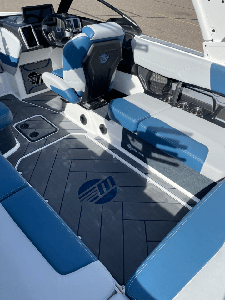 Malibu Wakesetter 23LSV