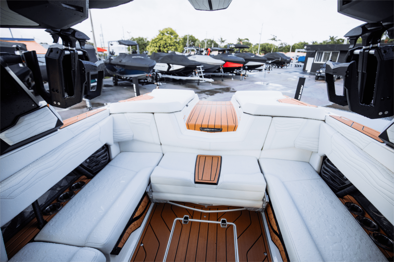 2025 Super Air Nautique G23