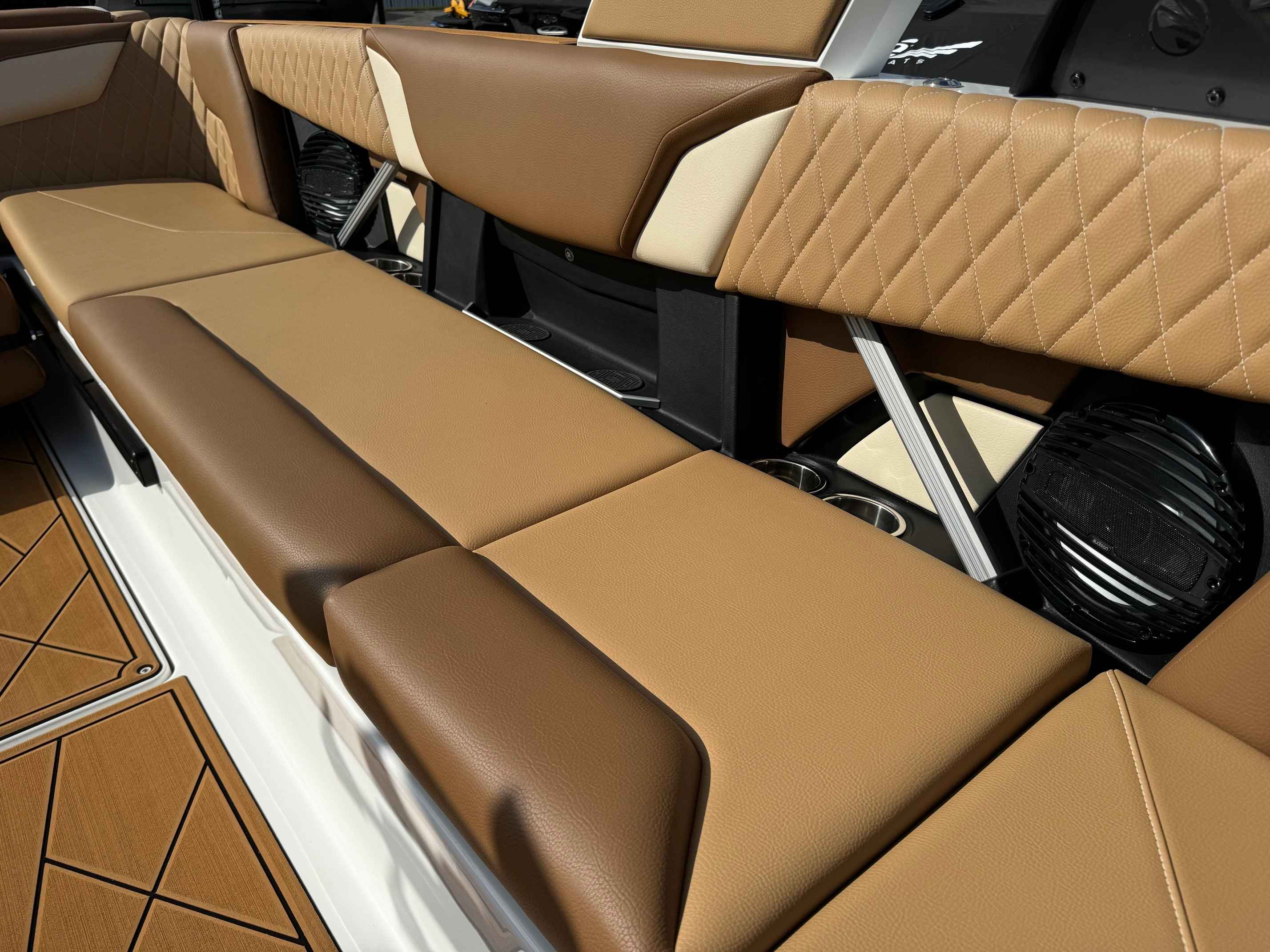 2025 Tige Z5 Icon