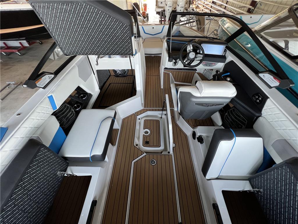 2023 Nautique G23