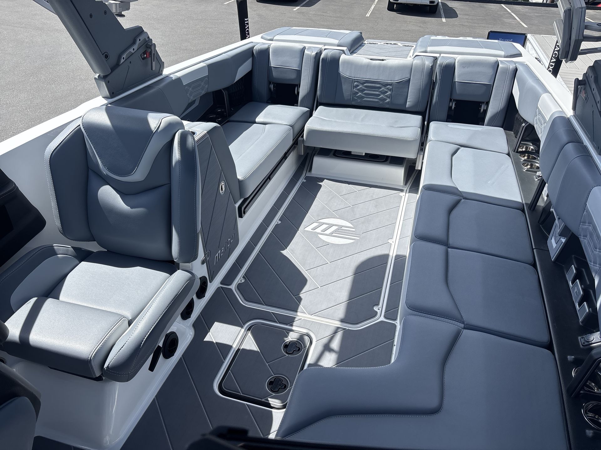 2024 Malibu 25 LSV