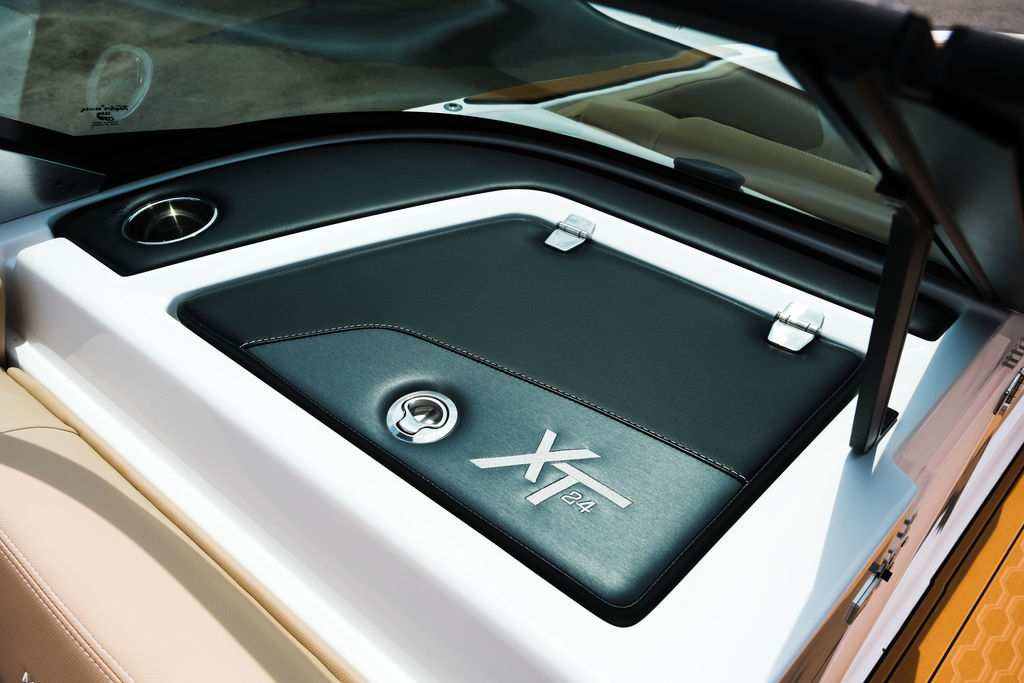 2025 MasterCraft XT24
