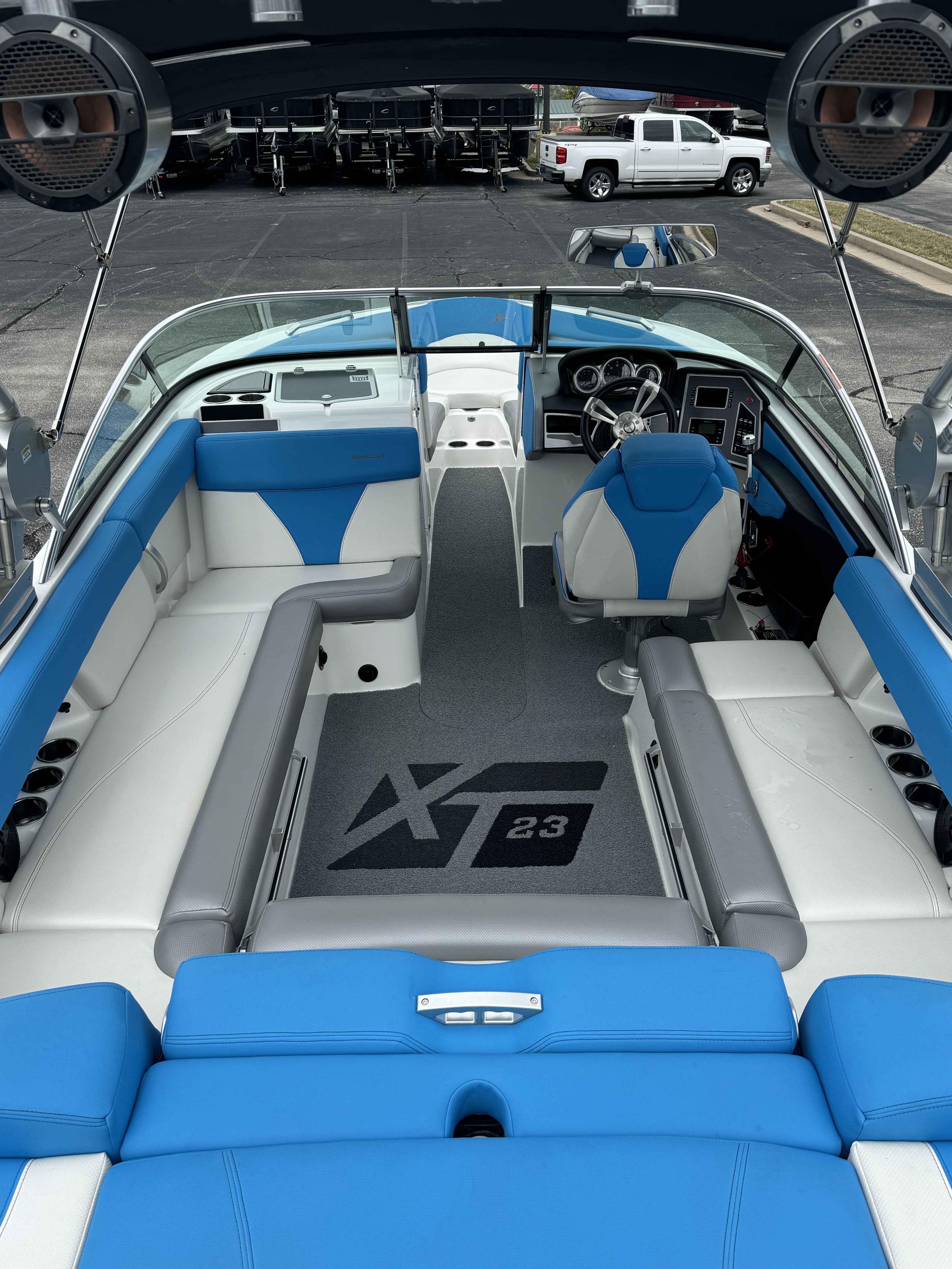 2018 MasterCraft XT23