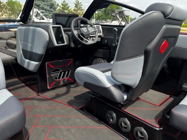 2024 Malibu 26 LSV *Huge Demo Discount- New*
