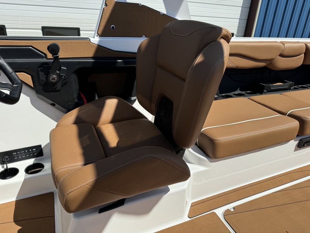 2025 Axis Wake Research T250