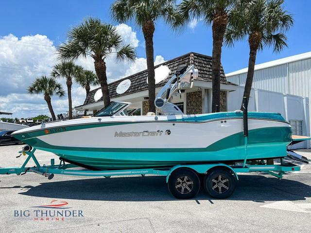 2021 Mastercraft X24