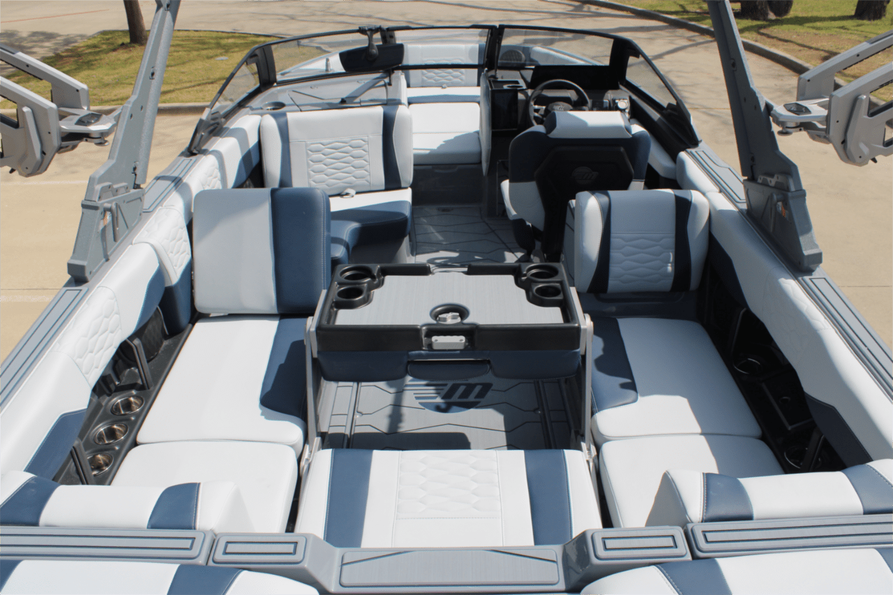 2025 Malibu 24 MXZ