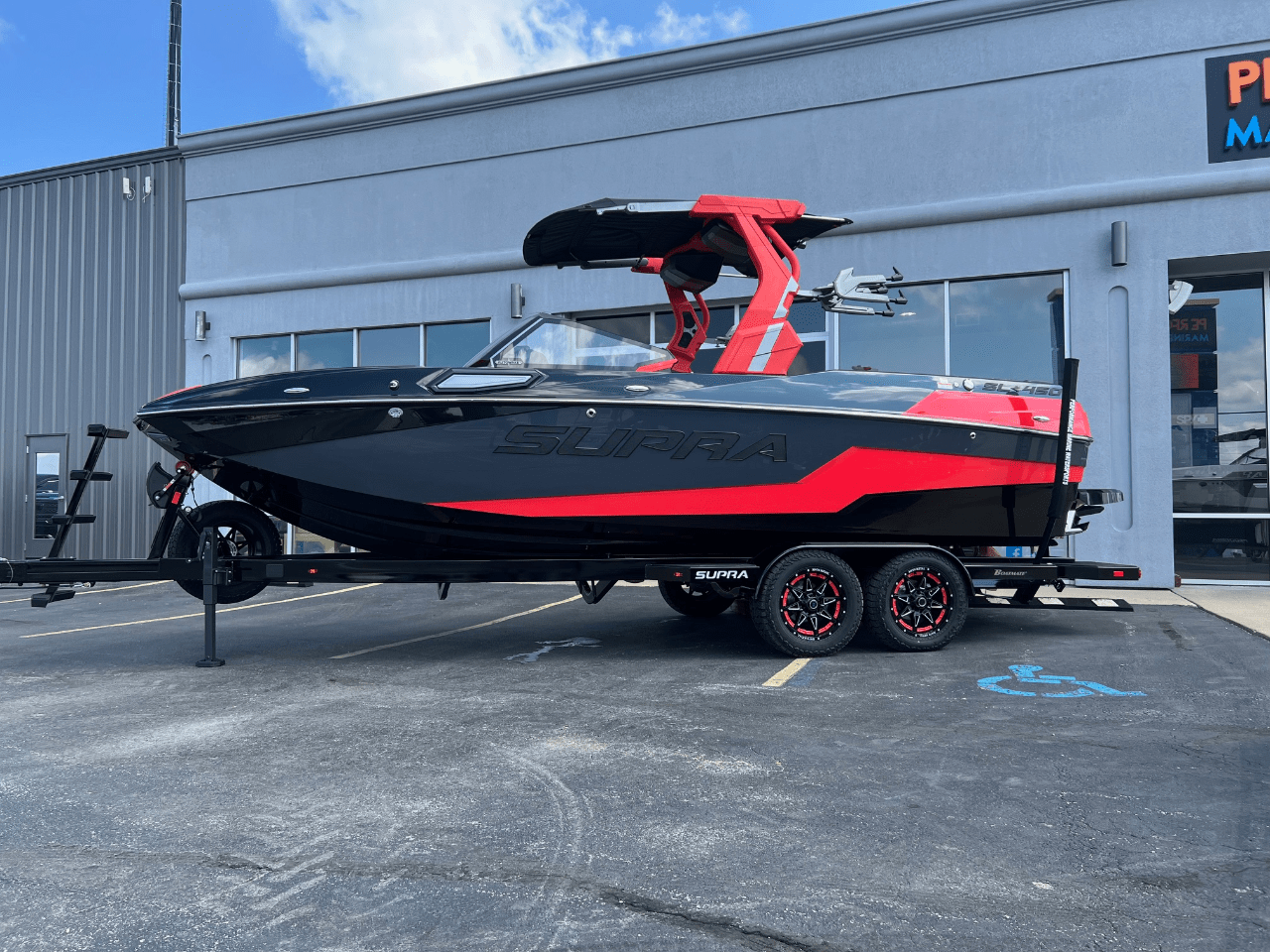 2025 SUPRA SL450 LOADED WITH POWER BIMINI PLUS