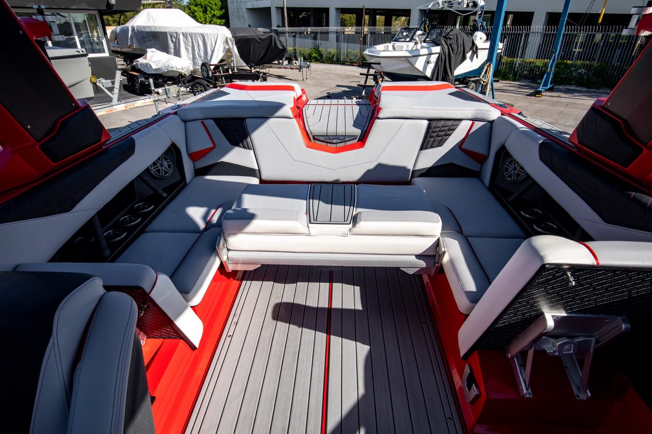 2022 Nautique S23