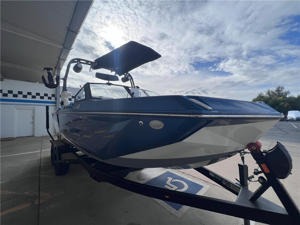 2024 Nautique GS22
