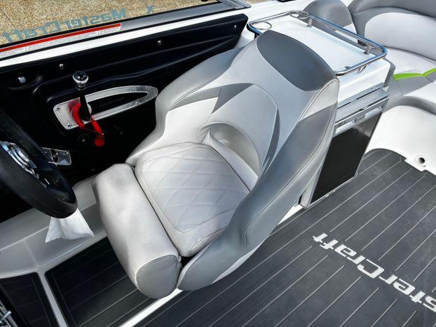 2009 MasterCraft X35