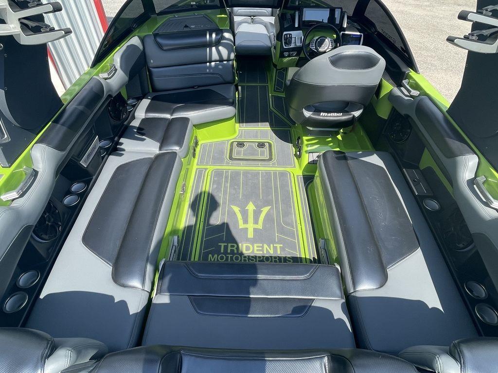 2016 Malibu Boats M235