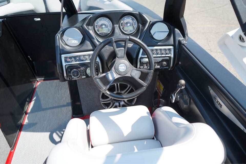 2014 Axis T22 w/Low Hours