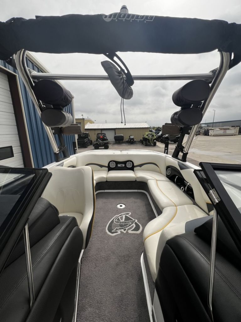 2014 Malibu Boats Wakesetter 21 VLX