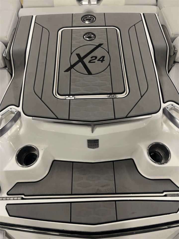 2020 Mastercraft X24 , 394 hrs