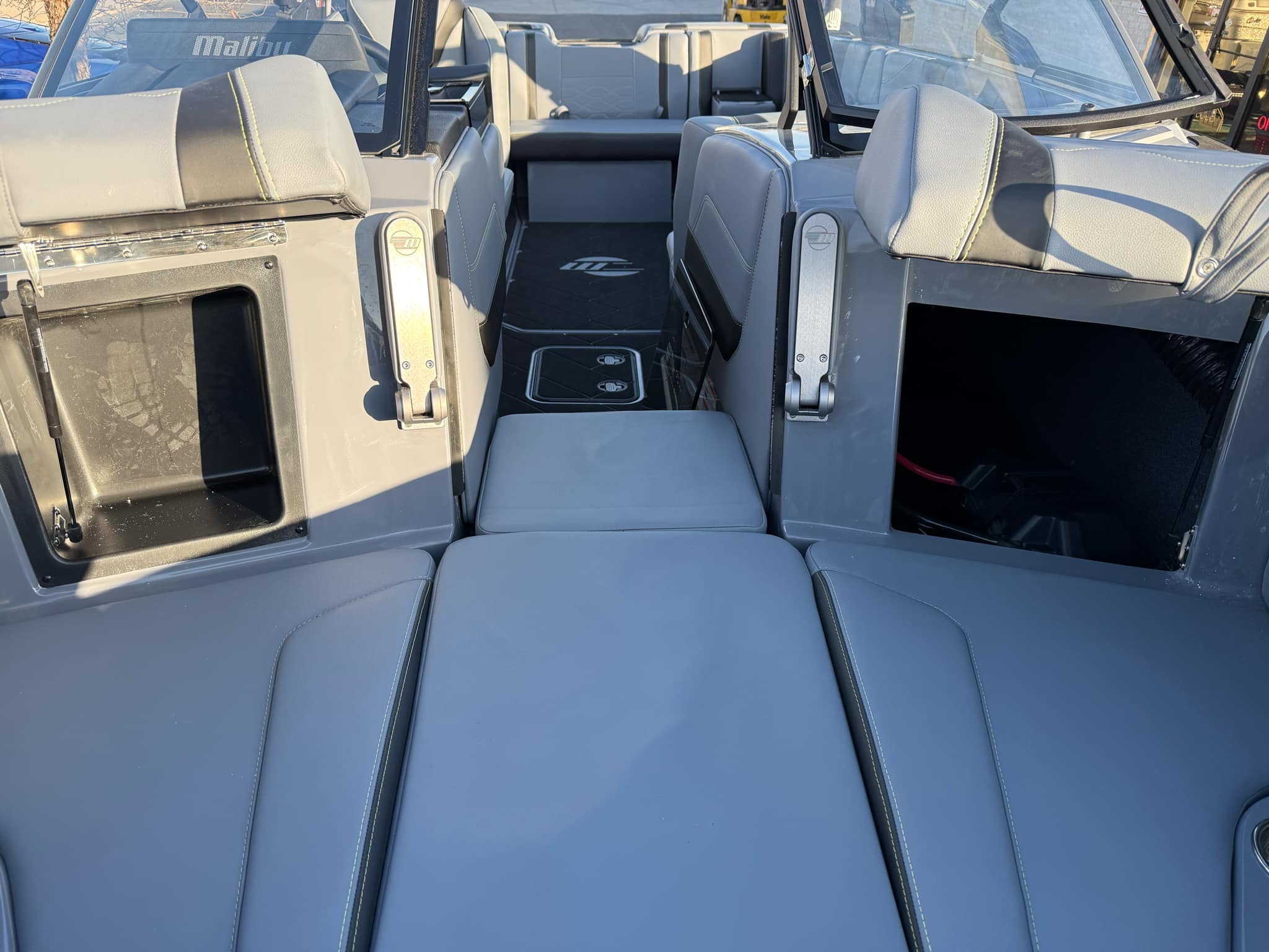 2025 Malibu 23LSV