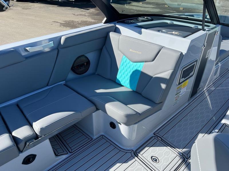 2025 MasterCraft XT24