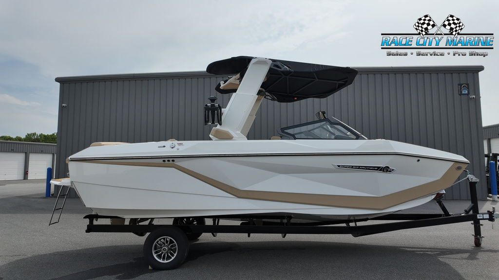 2025 Nautique G23