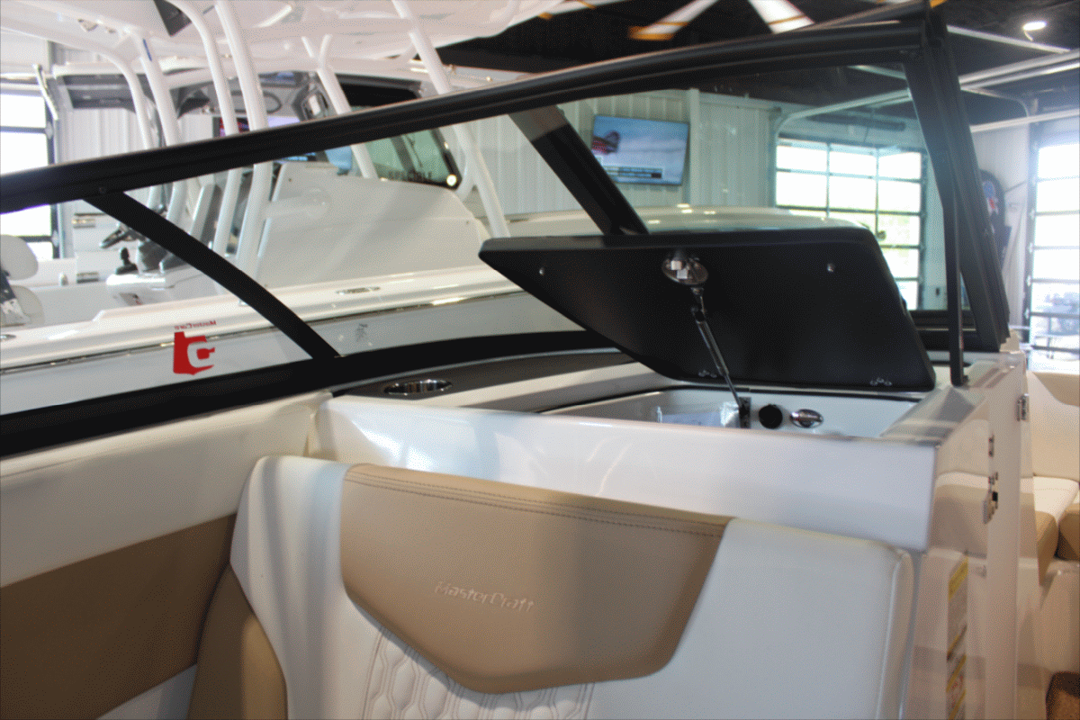 2023 MasterCraft XT20