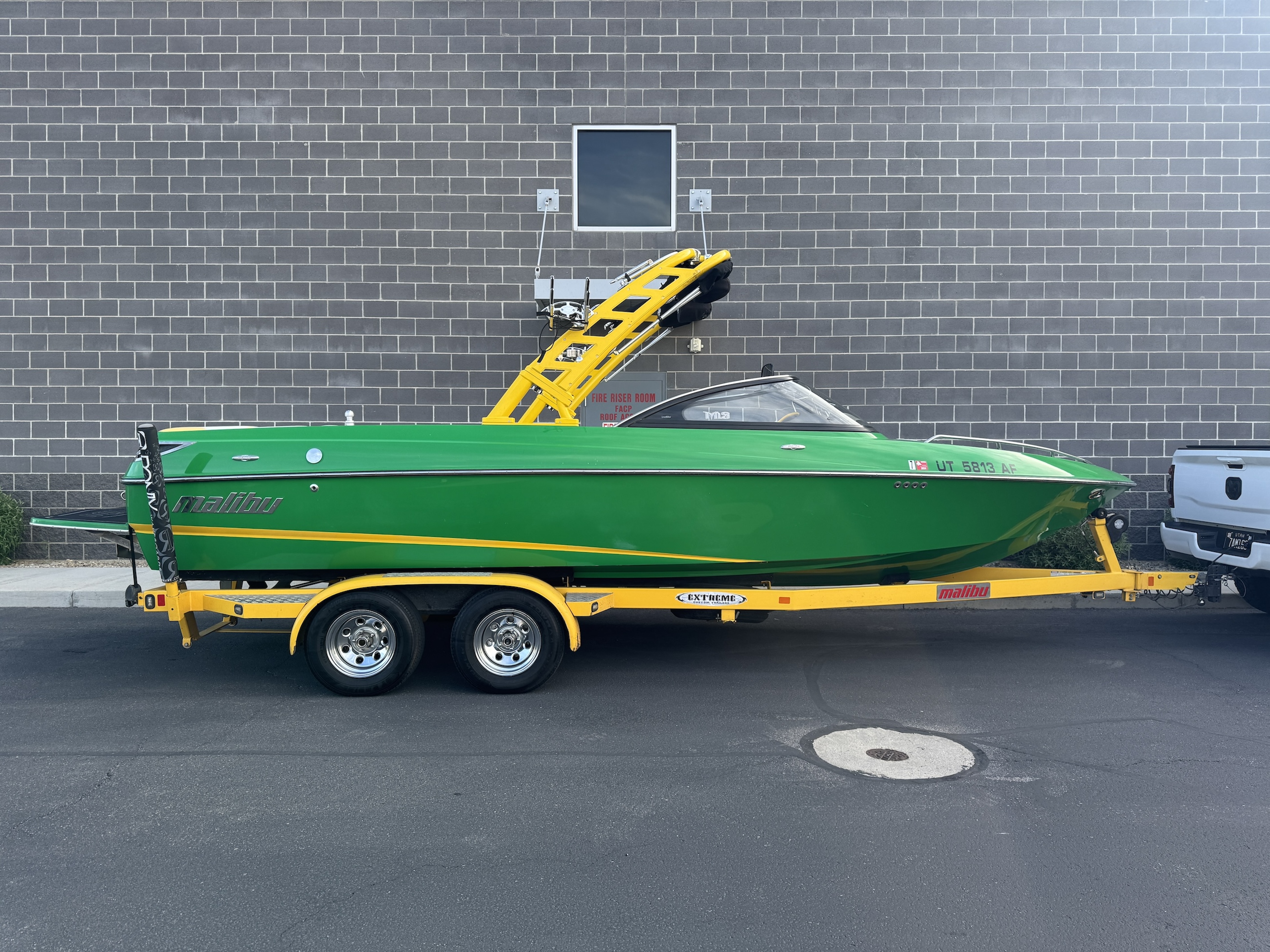 2007 Malibu 23 LSV - Original owner JOHN DEERE EDITION 