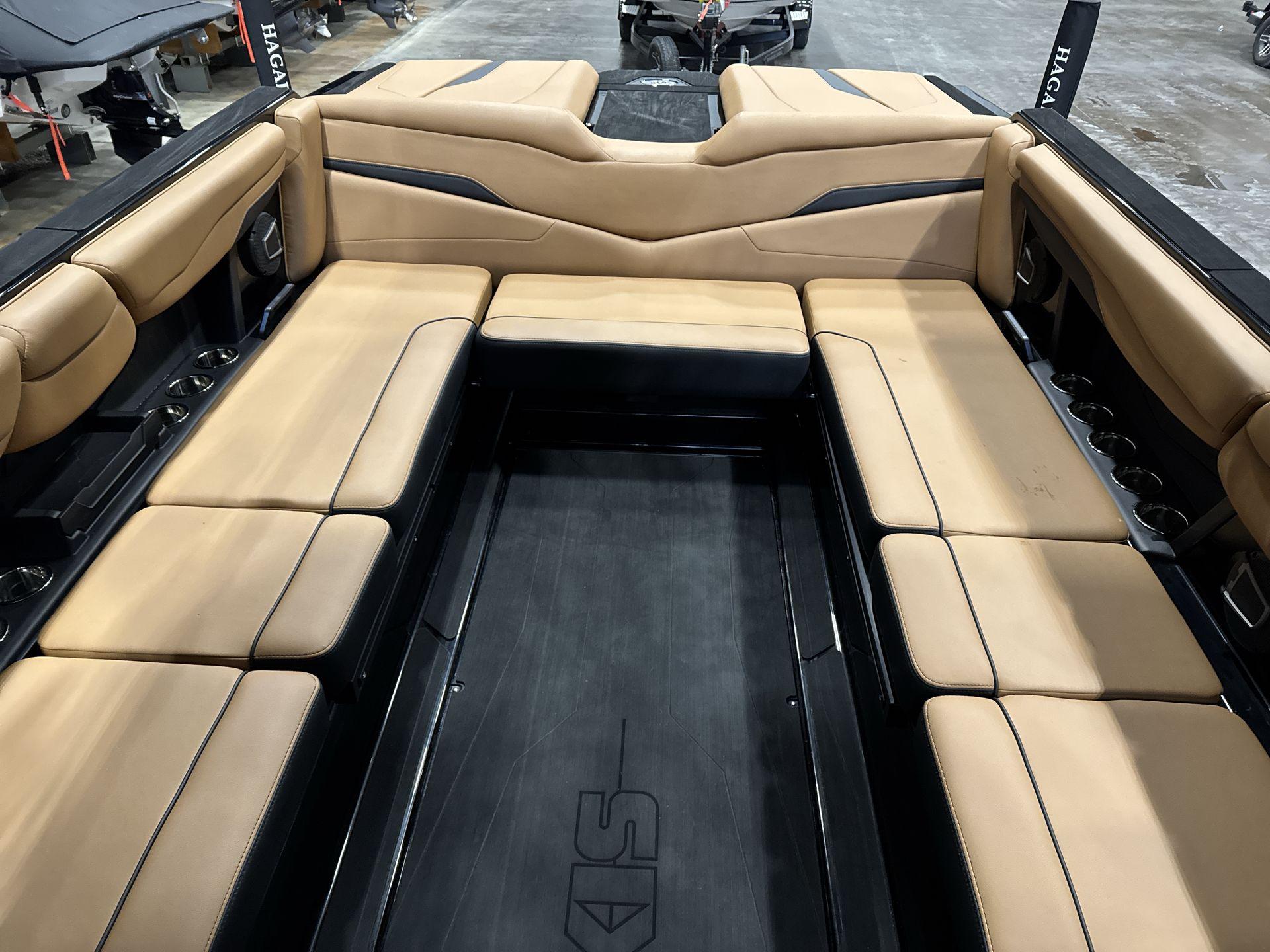 2025 Axis T250