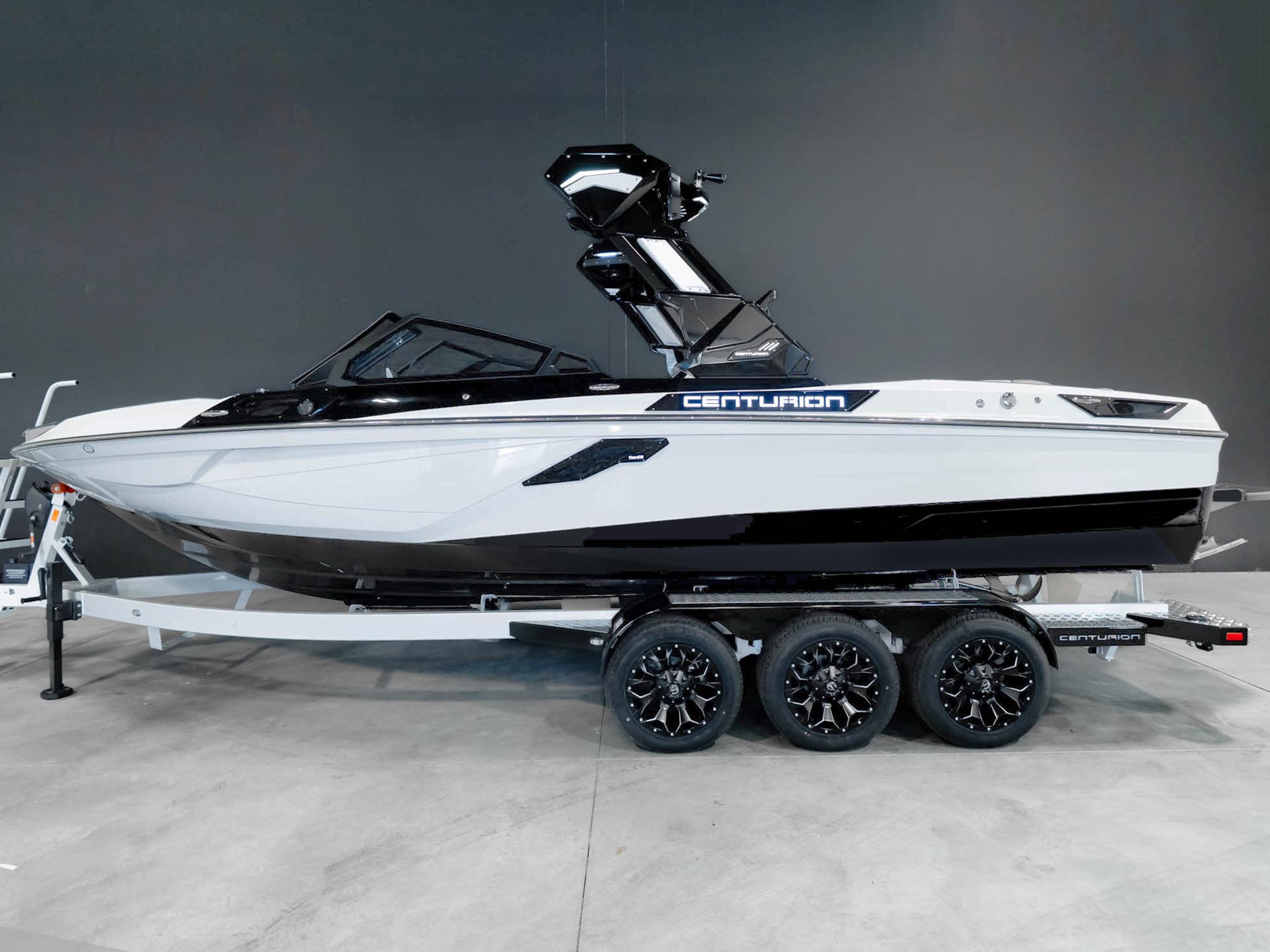 boat.Title