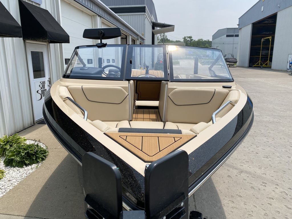 2025 Nautique Ski Nautique 200