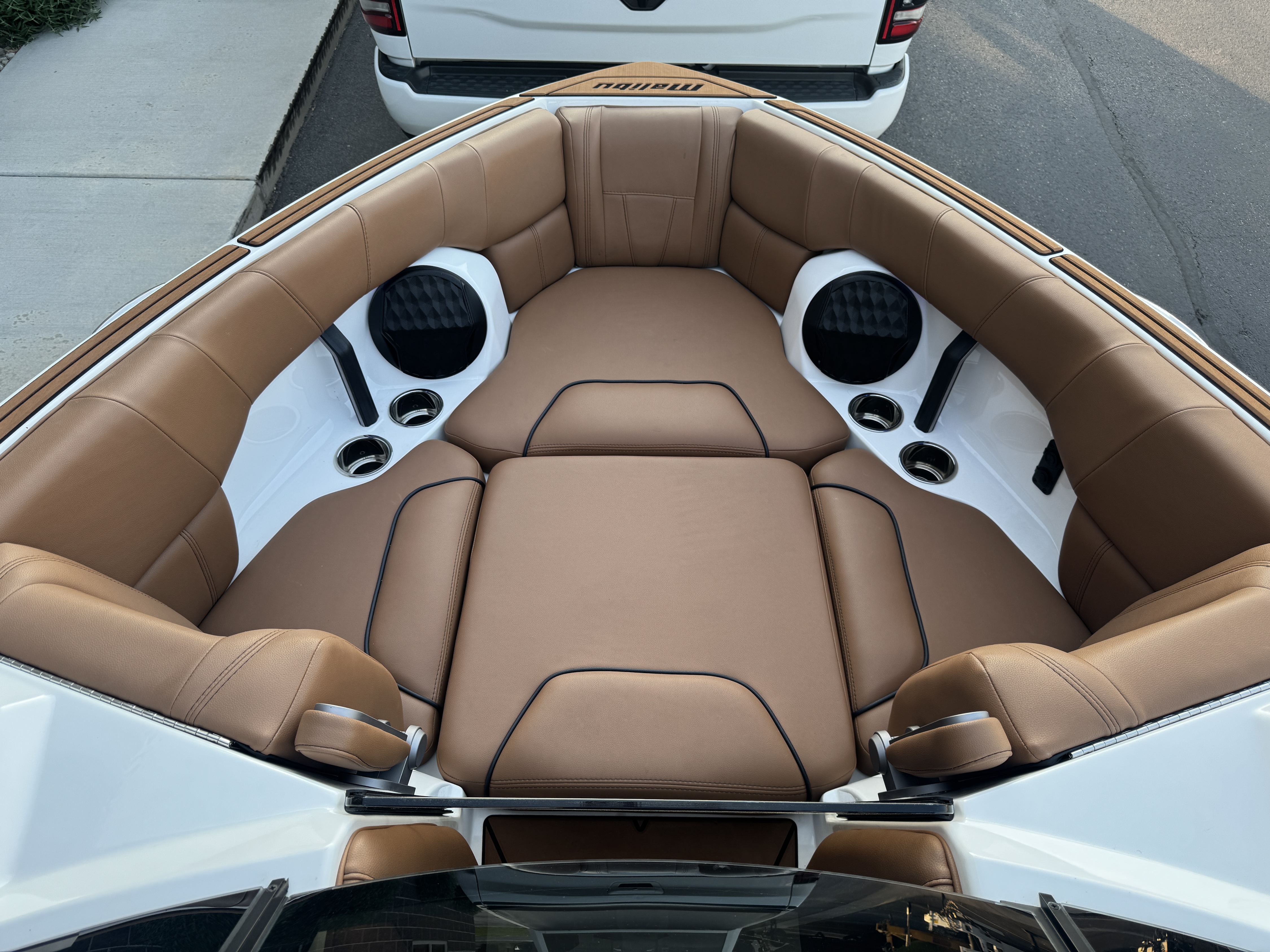 2023 Malibu 23 LSV Low Hours-fully Loaded Lt4