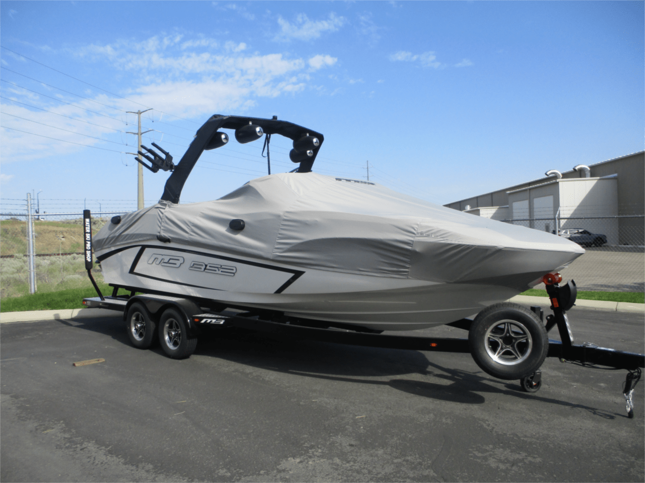 2023 MB SPORTS B52 23’ ALPHA