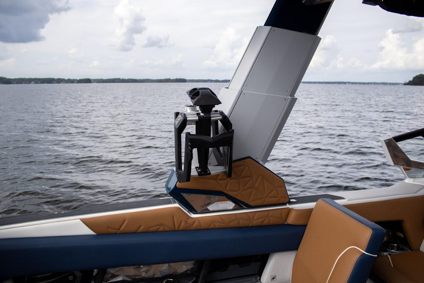 Nautique Paragon G25 Additional Supplemental Ballast Available! *Thruster*WakeSub*Warranty