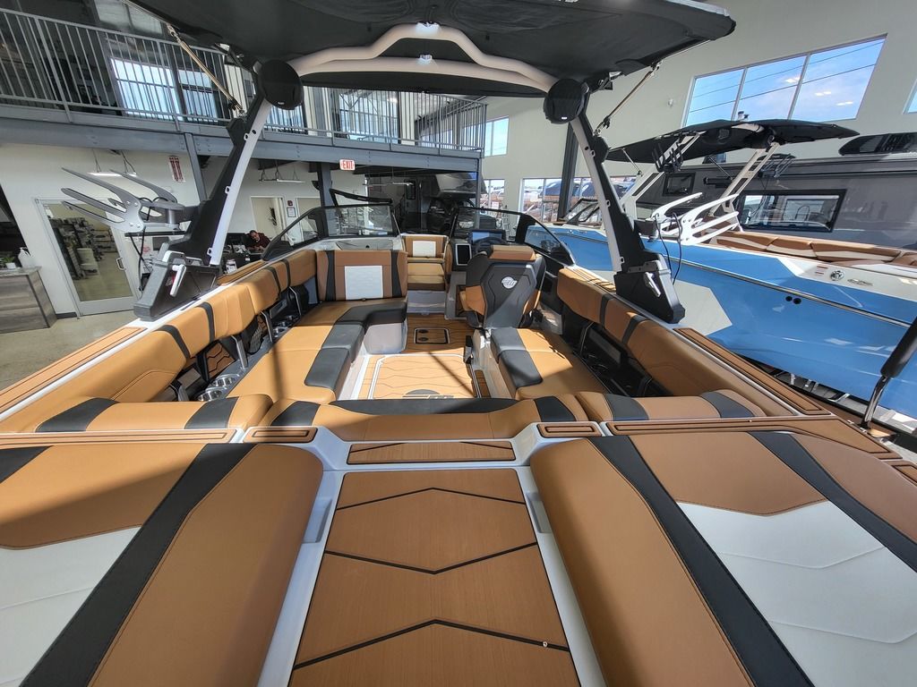 2024 Malibu Boats 23 MXZ