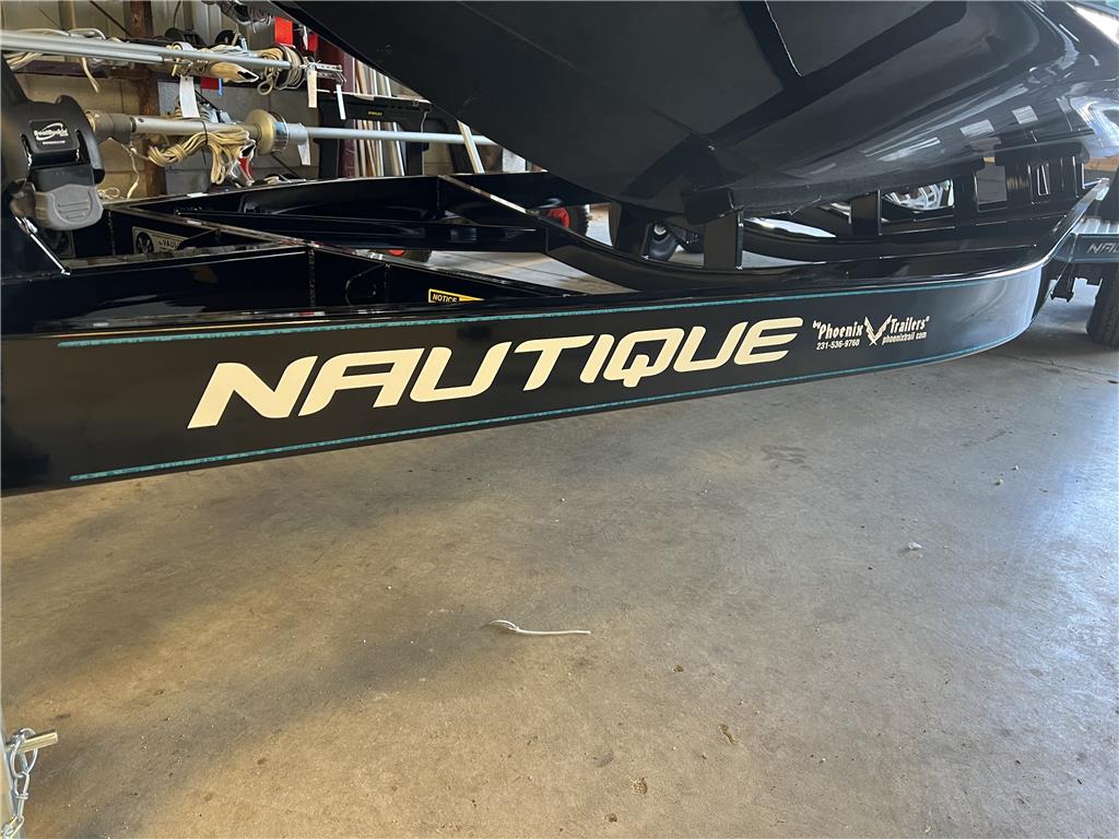 2023 Nautique G25