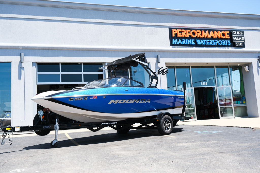 2017 MOOMBA Mondo Icon