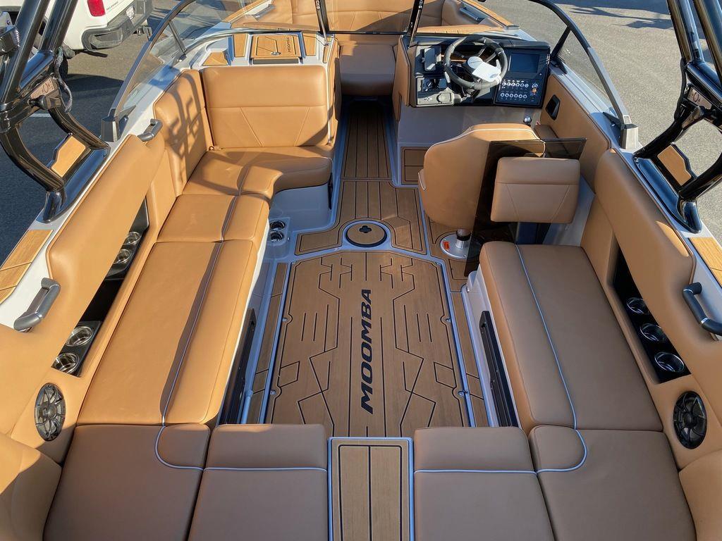 2024 MOOMBA Max