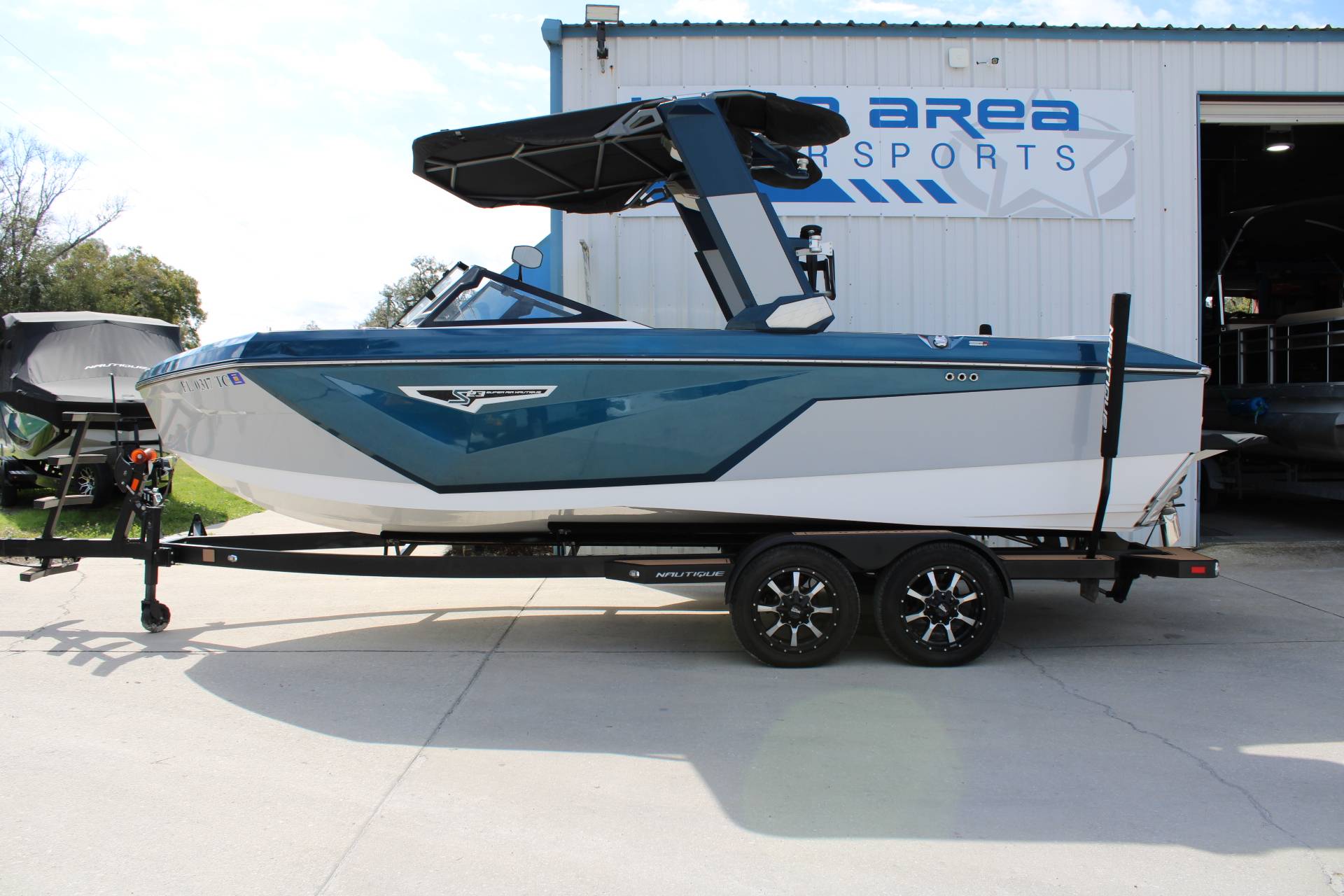 2022 Nautique S23