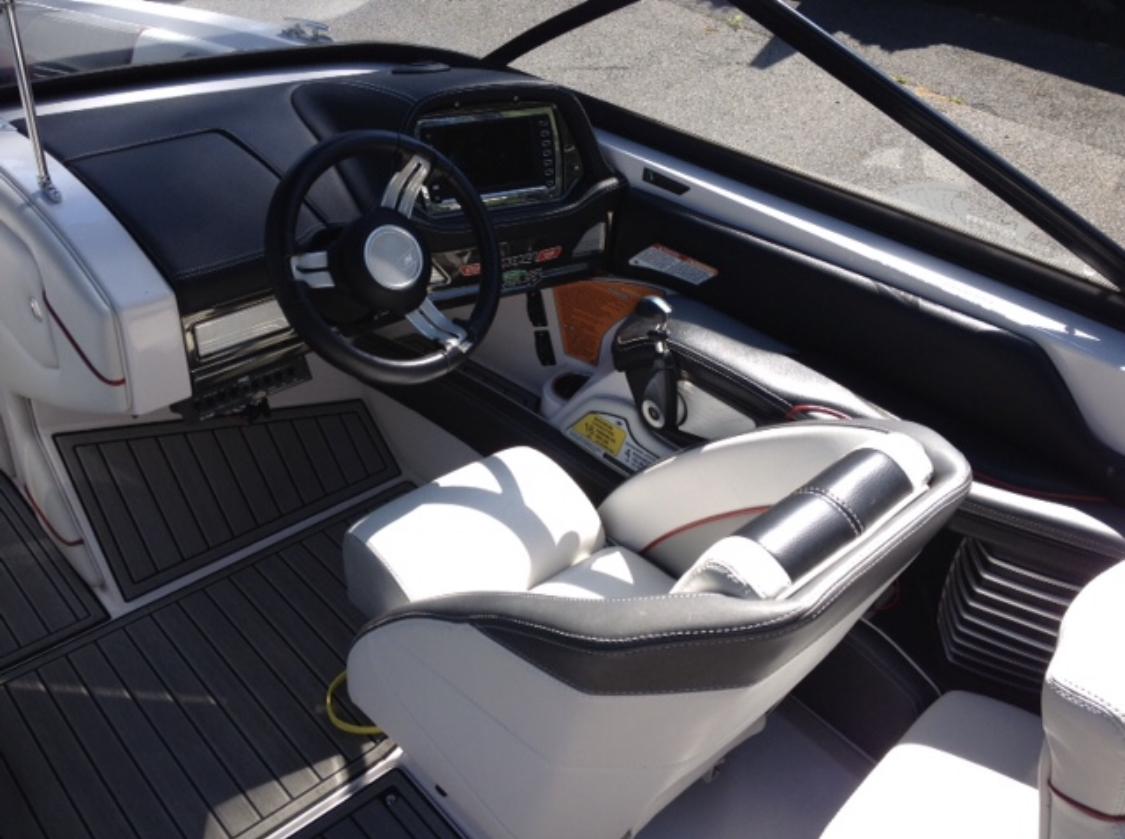 2013 Nautique G23 Supercharged XR7 Engine 550HP w/*Stern Thruster*