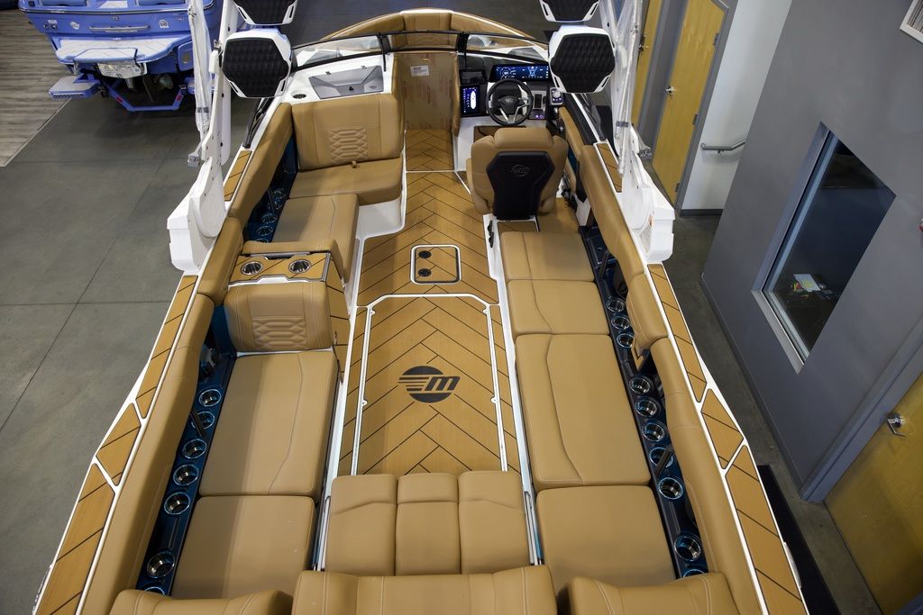 2025 Malibu Boats 26 LSV