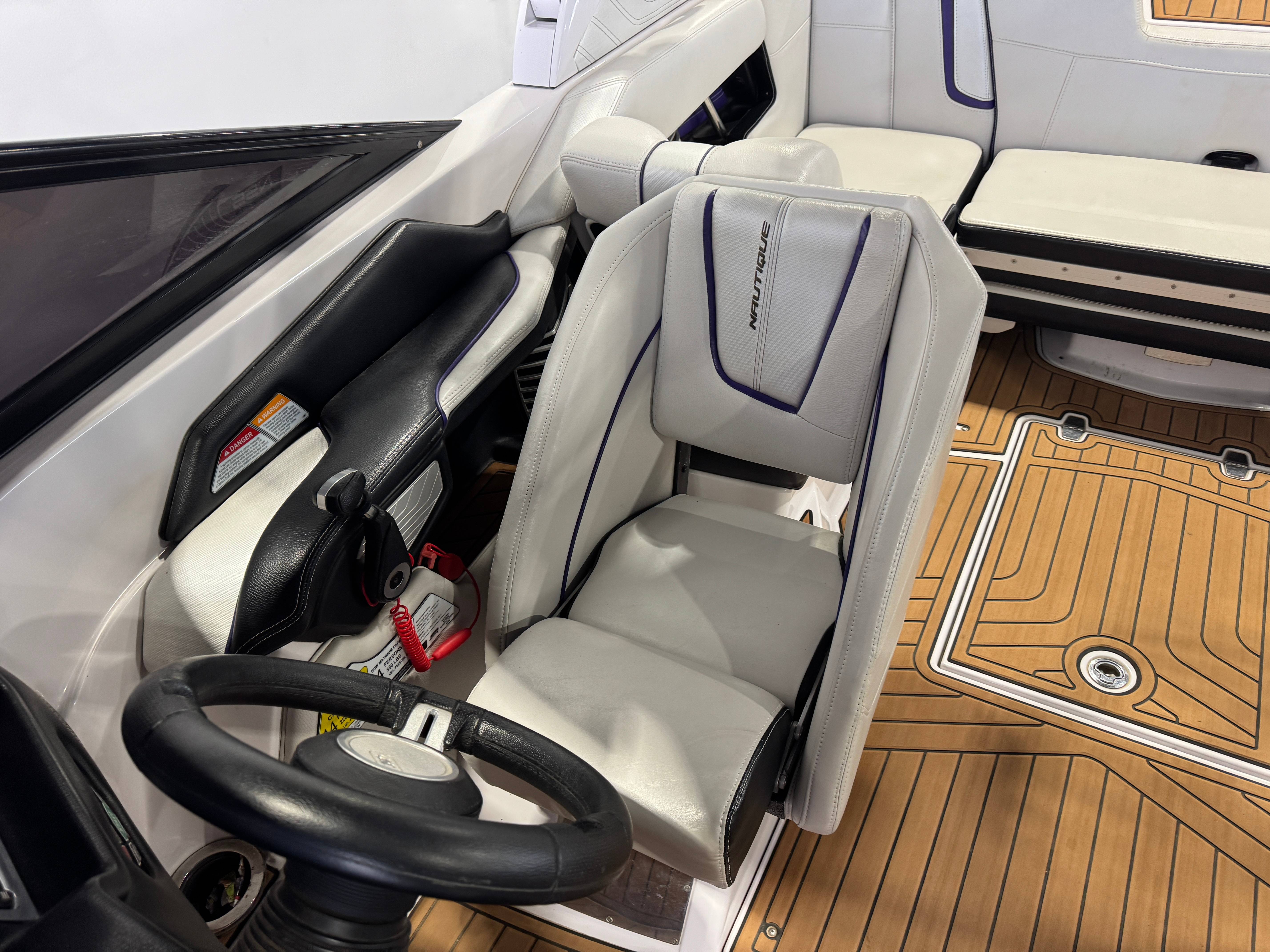 2014 Nautique Super Air Nautique G21