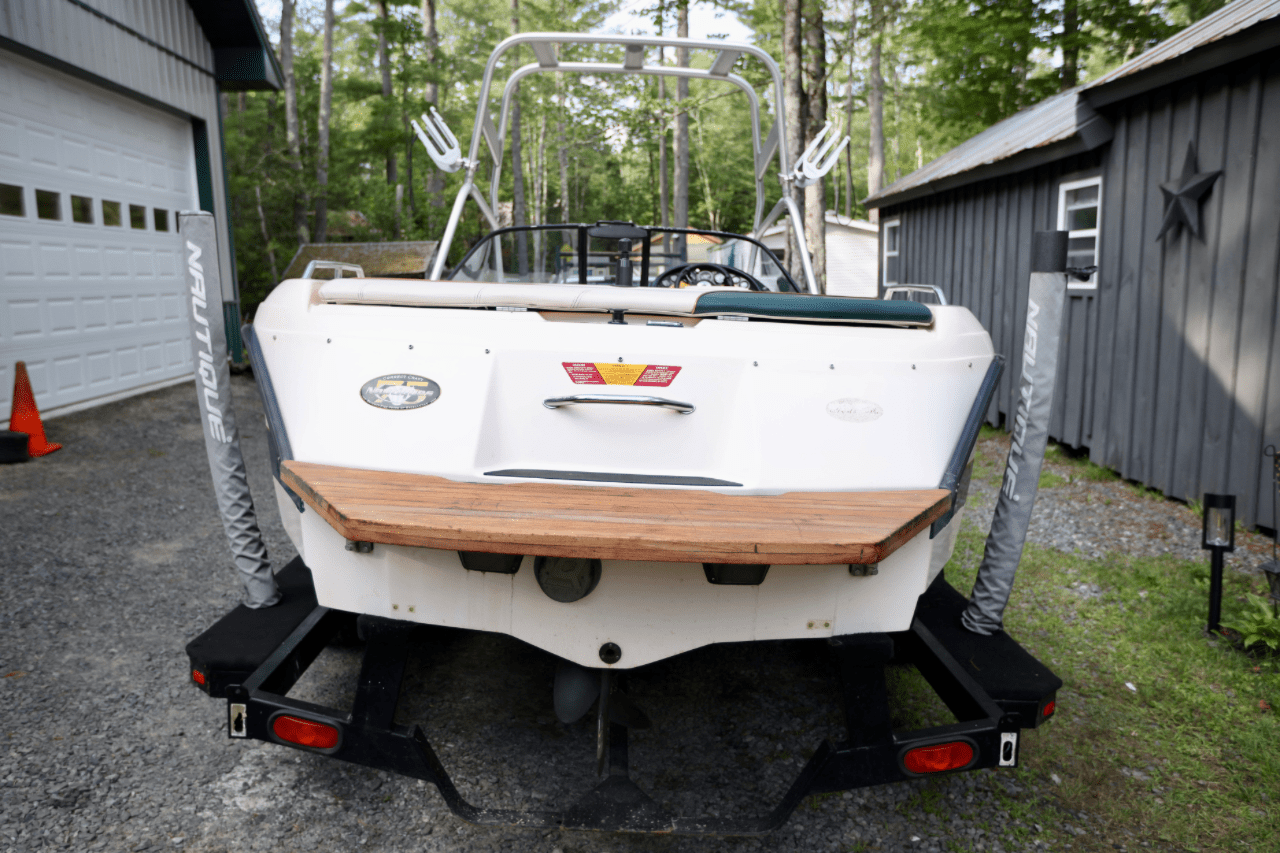 2000 Nautique Super Sport 210