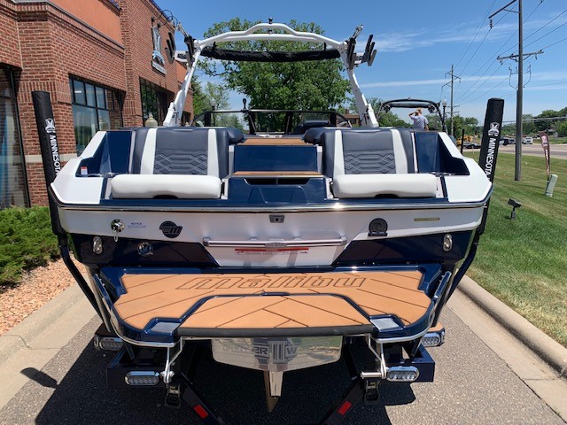 2022 Malibu Wakesetter 25 LSV -H7596