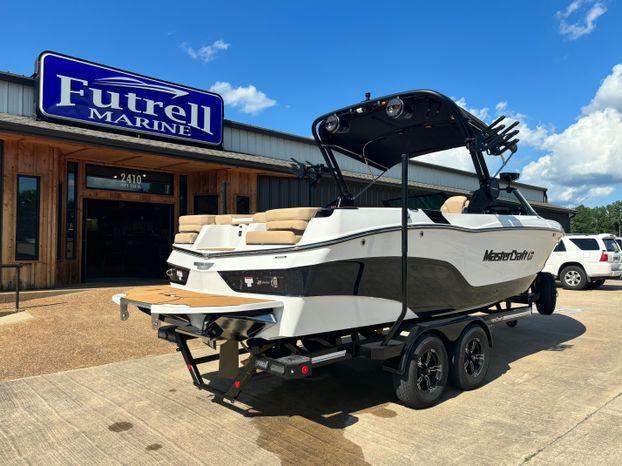 2024 MasterCraft XT23