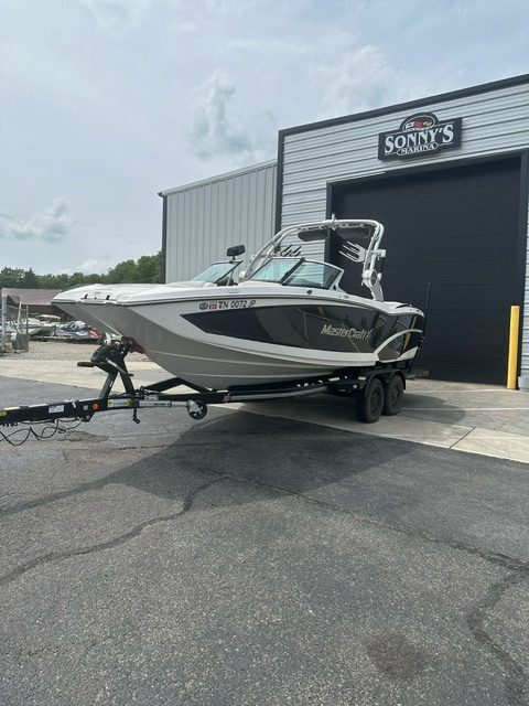 boat.Title