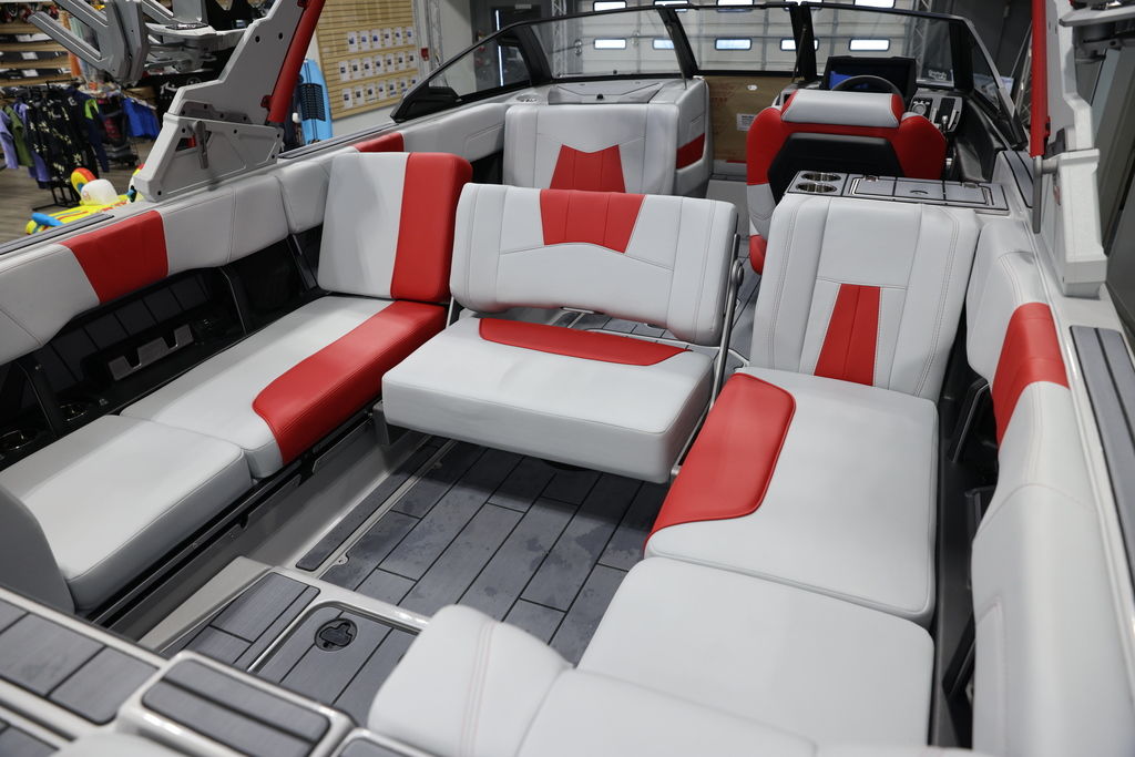 2024 Malibu Boats 24 MXZ